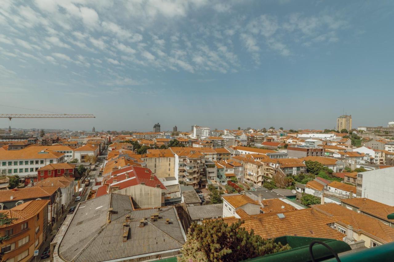 Downtown Grand Tower View By Vacationy * Oporto