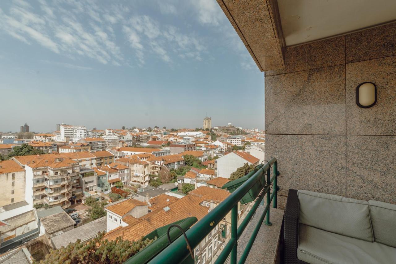 Downtown Grand Tower View Apartment